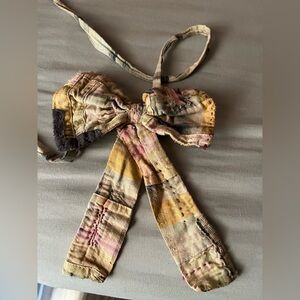 Magnolia Pearl Bow Jabot